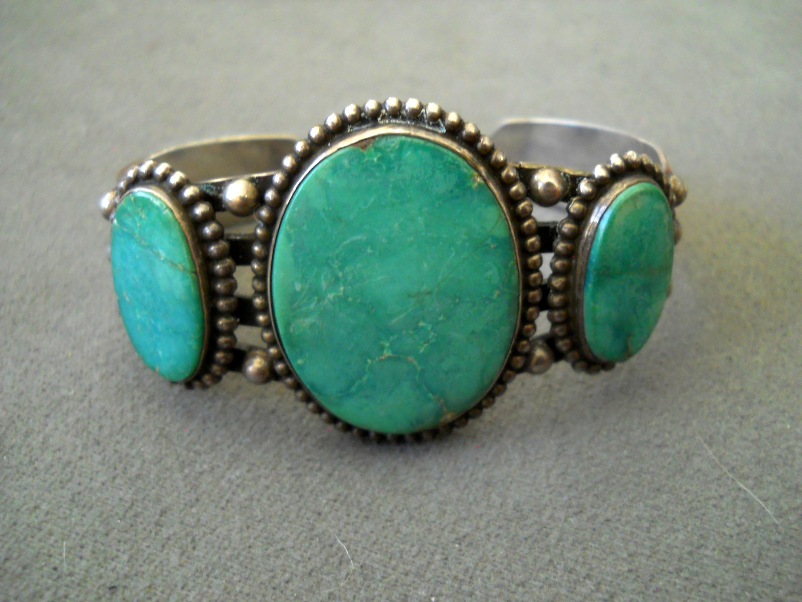 Old Native American Navajo Blue-Green Turquoise Sterling Silver Cuff Stampwork