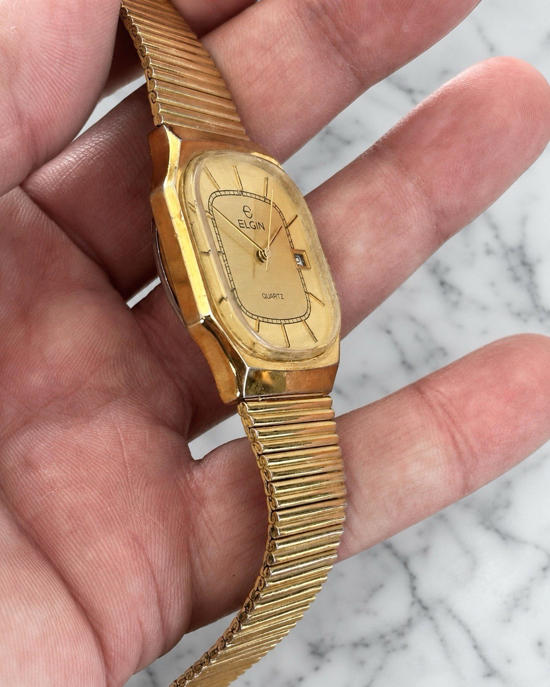 💙 RUNS GREAT! Neo Vintage 1980s ELGIN Nautellipse Gold Tone Quartz Watch