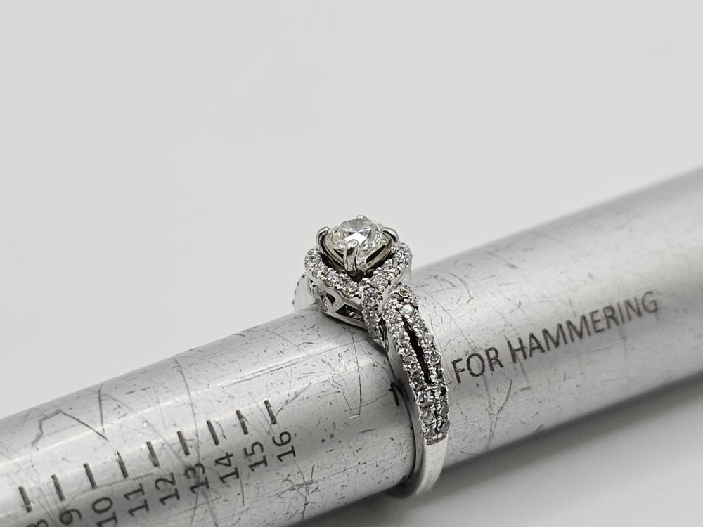 Leo 14K White Gold SI2 I 0.69 CT Round Diamond Engagement Ring Sz 7 (ML1080993)