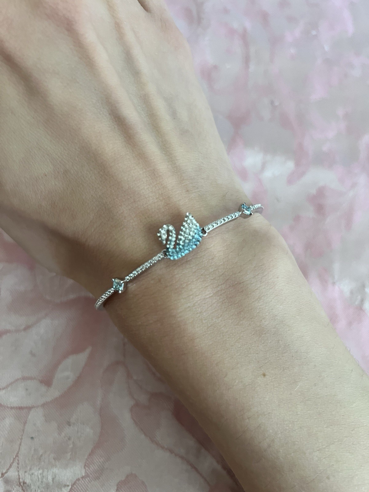 Authentic Swarovski Crystal Light Blue Adjustable Swan Bracelet With Box