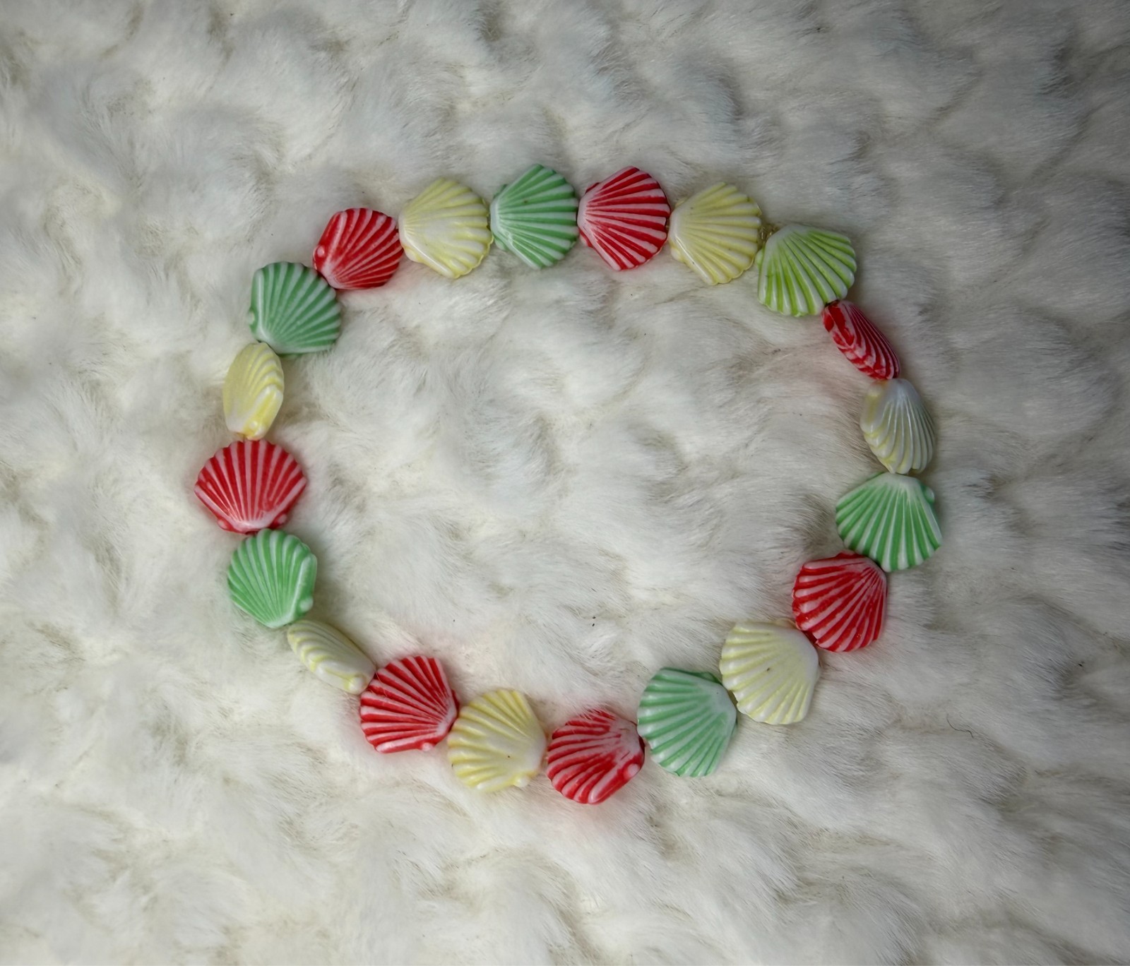 Red/Green/Yellow Seashell Stretch Bracelet- Women’s Small