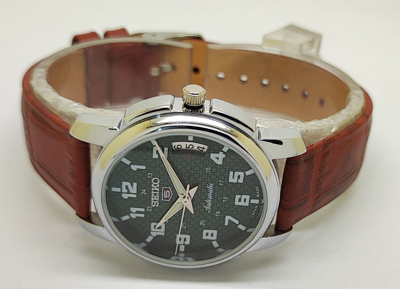 Refurbished Automatic Men’s Watch Day Date | Classic Vintage Style Leather Strap