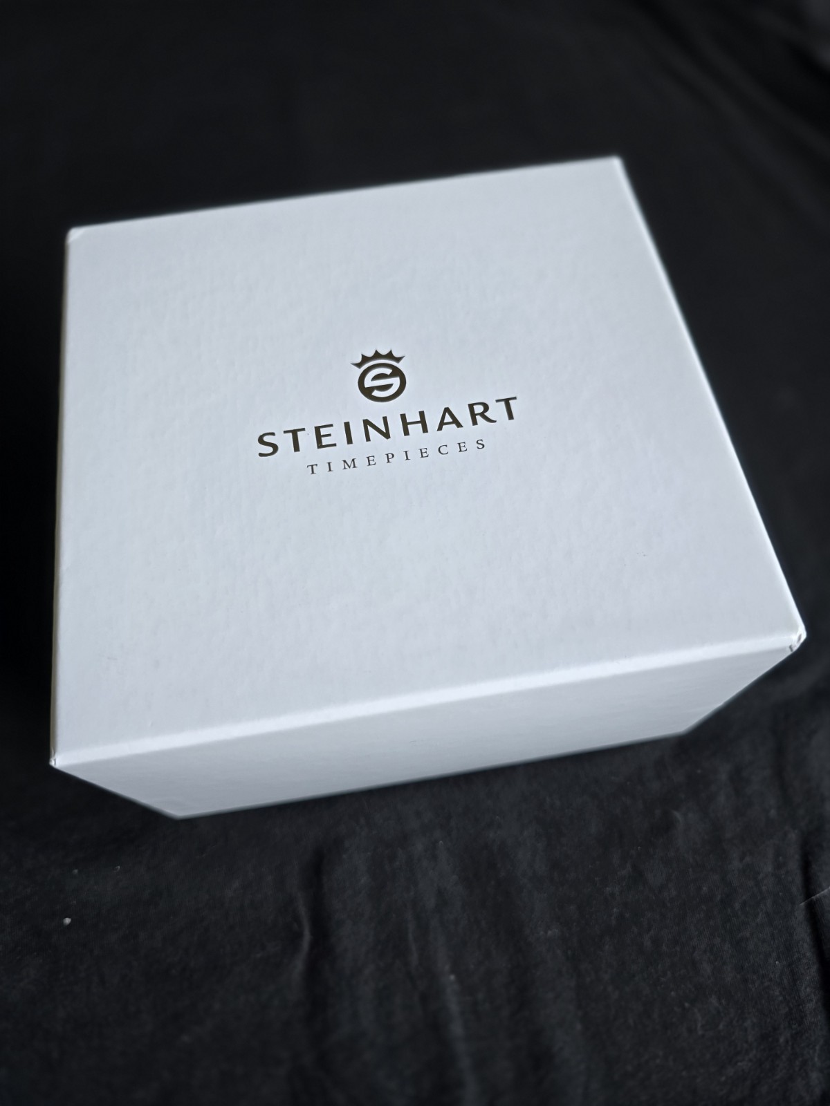 Steinhart Ocean One GMT Micro Adjust Clasp Green/Black Ceramic Bezel 42mm