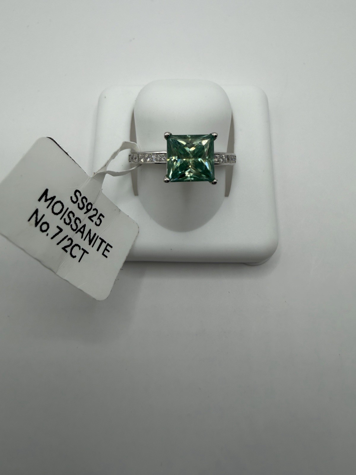 Stamped 925 Sterling Silver Green Square Moissanite Prong Ring Size 6.5