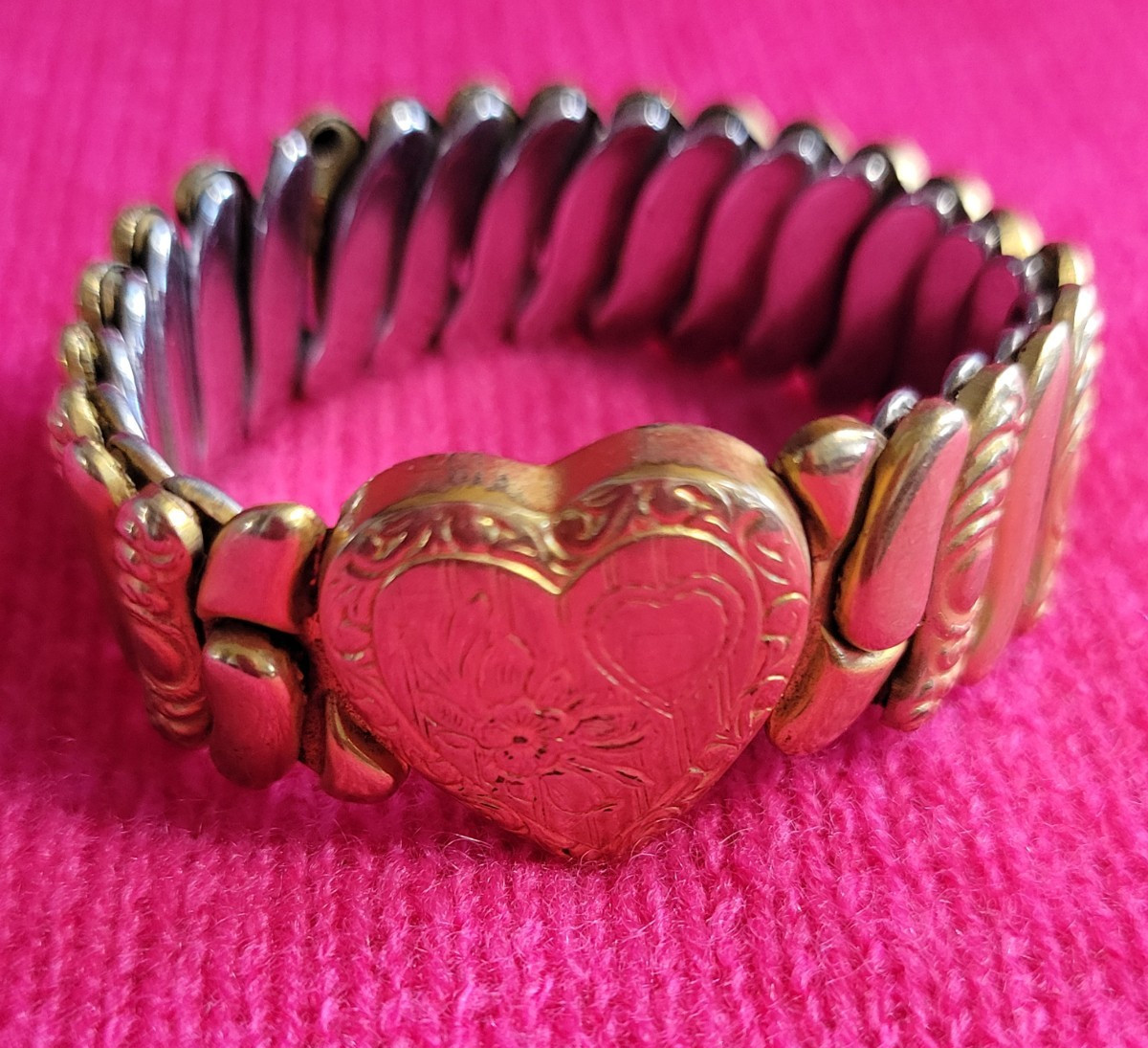 VINTAGE CHILD SIZE SWEETHEART EXPANSION BRACELET 1/20 12K GOLD FILLED