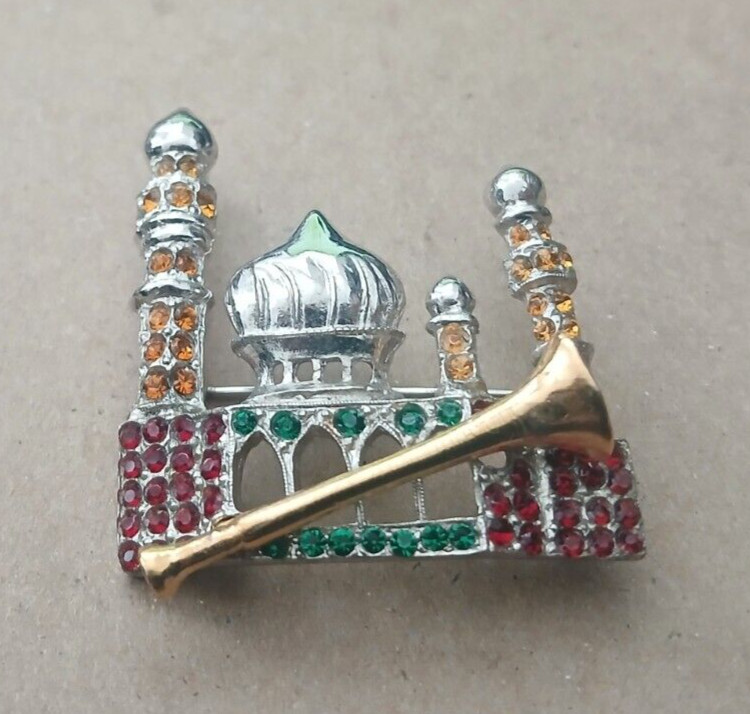 RARE ORA 3-D Taj Mahal Figural Rhinestone Brooch – Silvertone