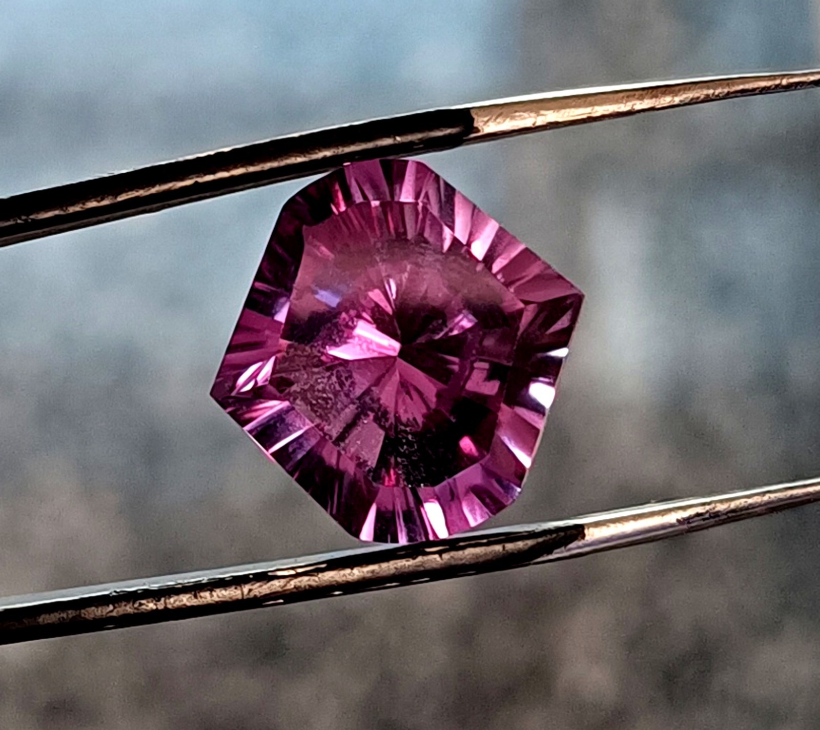 11.85 Ct NATURAL Loose Montana Bi-Color Change Sapphire Fancy Loose GEMSTONE