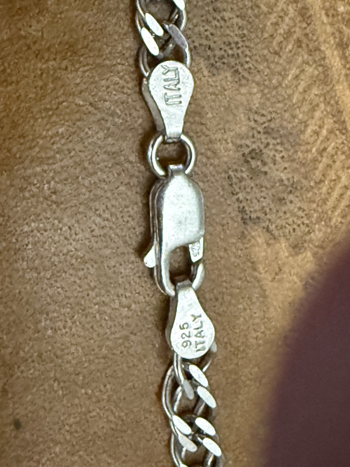 Cuban Link 8 Inch Braclet 925 Italy 6.1 gram 4mm Wide