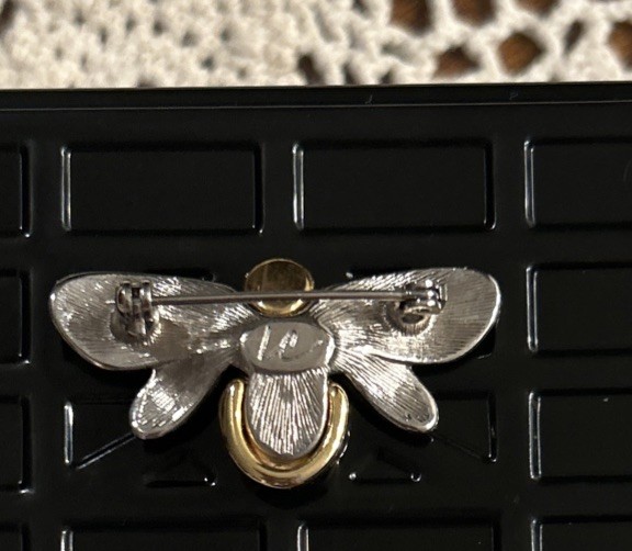 Vintage Liz Claiborne Silver Tone & Gold Tone Bumble Bee Brooch Pin 1.5″