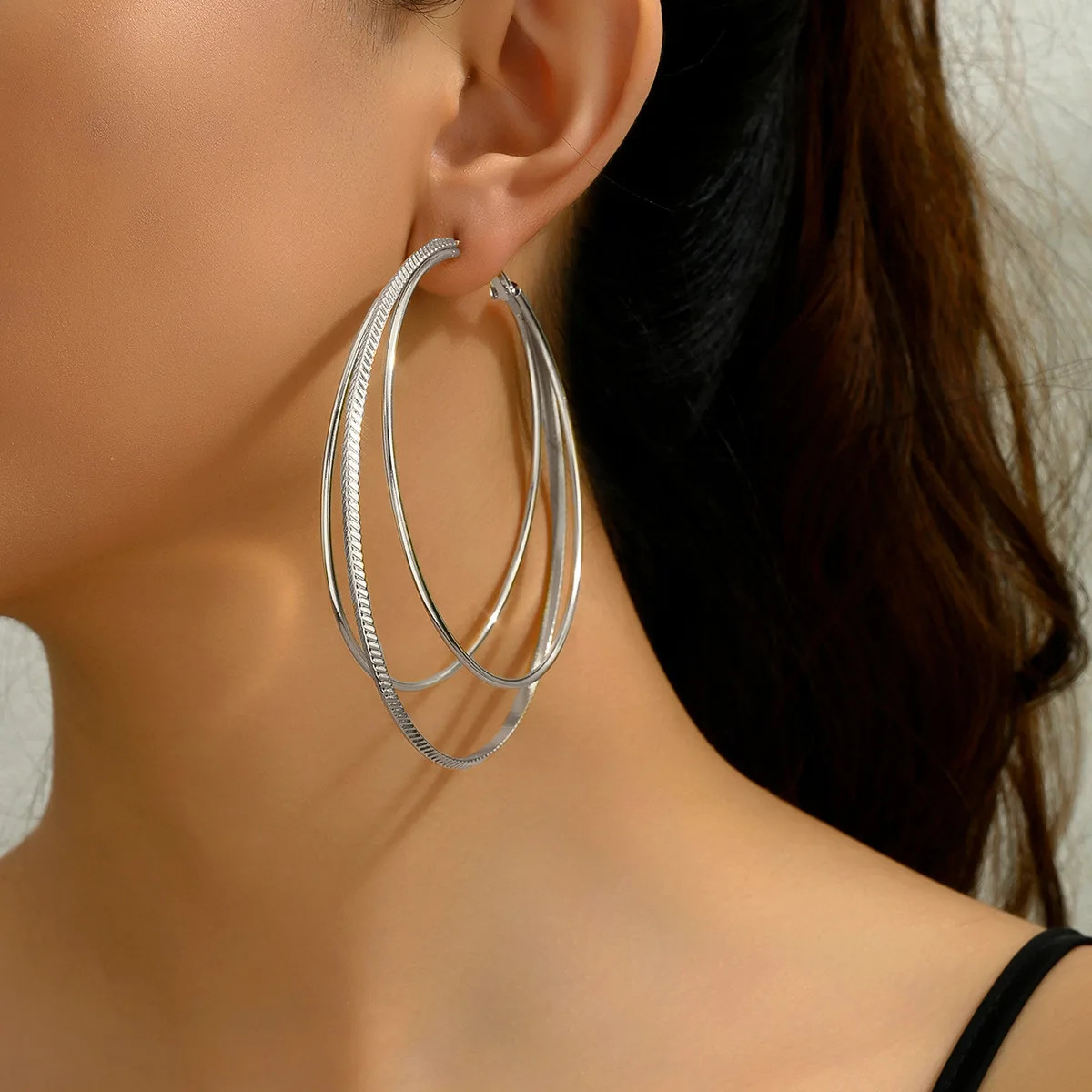 1 pair of new metal exaggerated three-layer large circle earrings, simple
