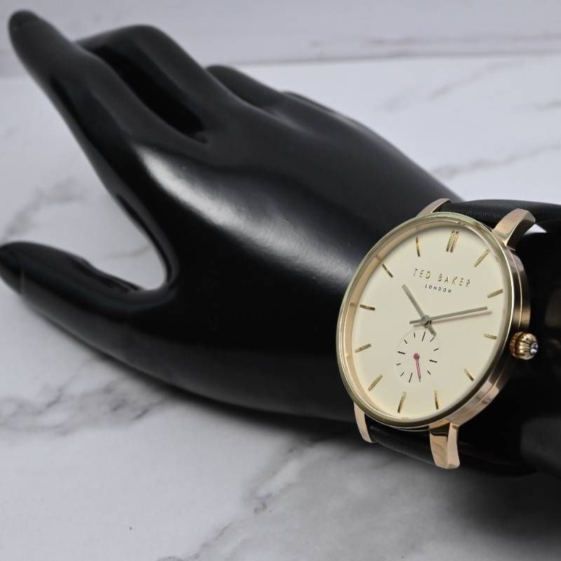 Condition New Battery Working Item TED BAKER Ladies Mens Wristwatch Quartz Small