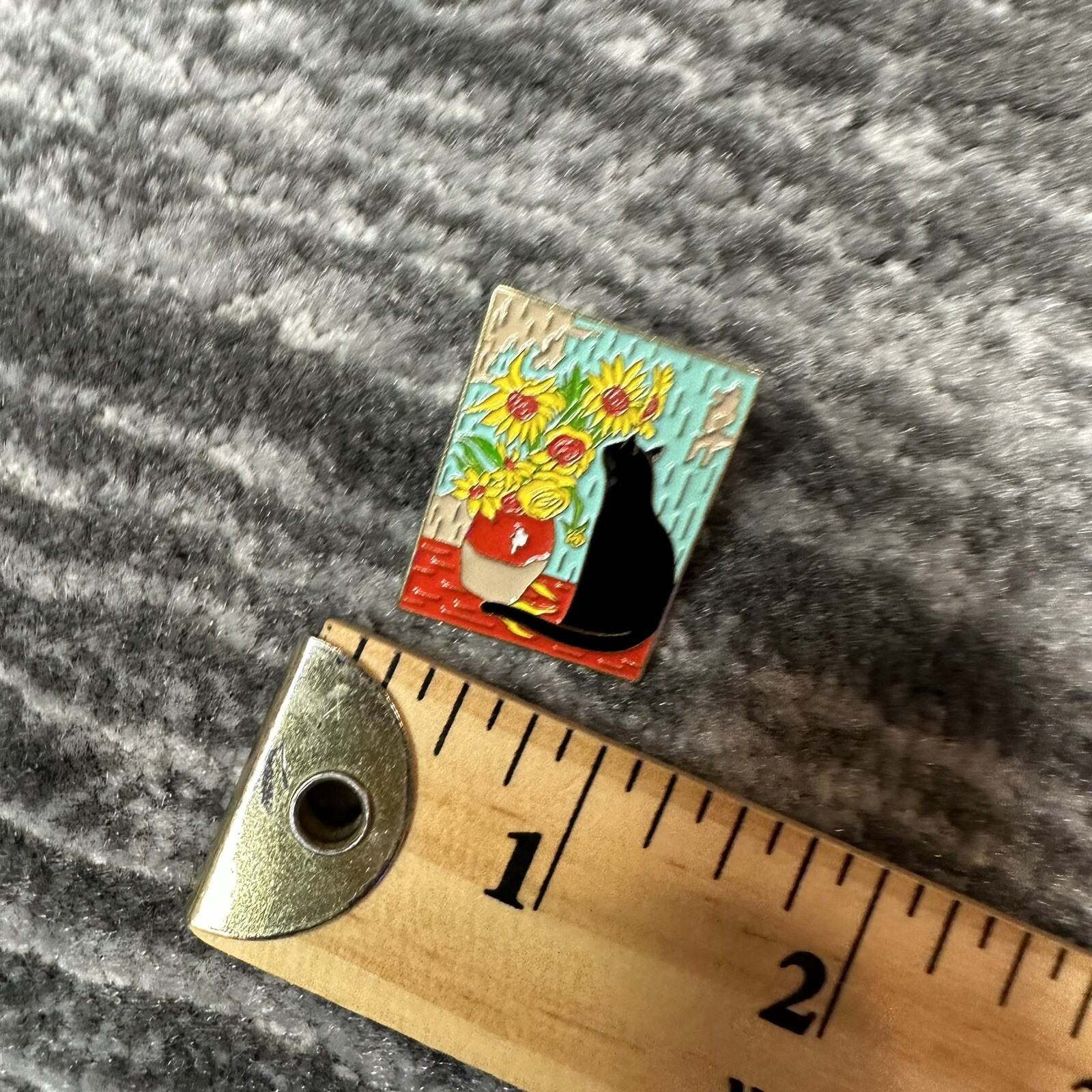 Cat Enamel Pin Sunflower With Black Kitten Brooch Lapel Badge Jewelry New
