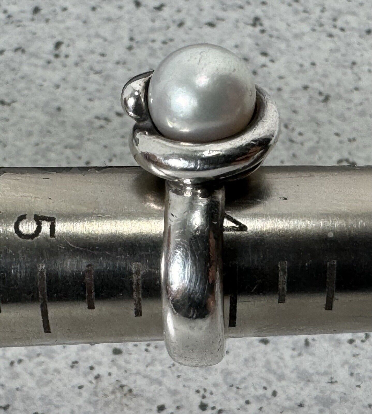 Retired James Avery 925 White Pearl Wrap Ring 8.4 Grams ~ Sz 4.25