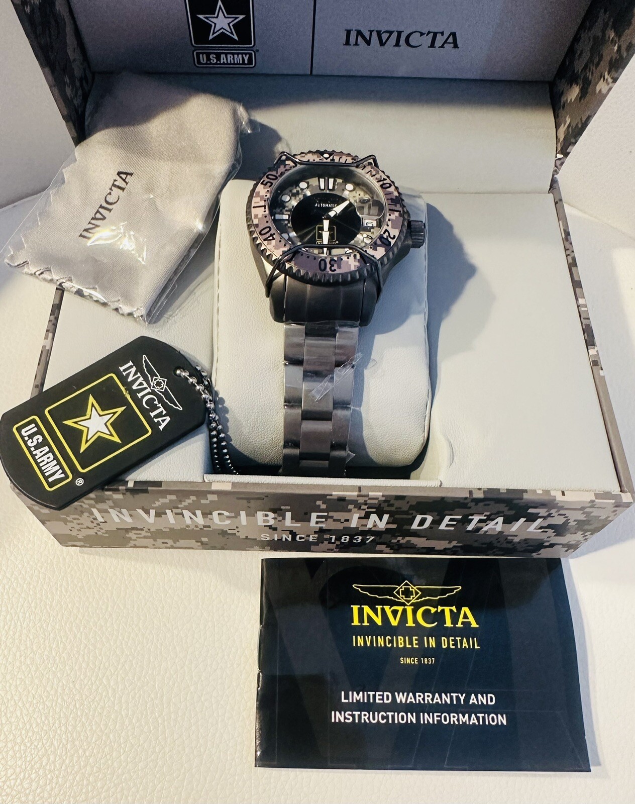 INVICTA 31858 38mm Grand Diver Army Auto Stainless Steel Bracelet Watch-Gunmetal