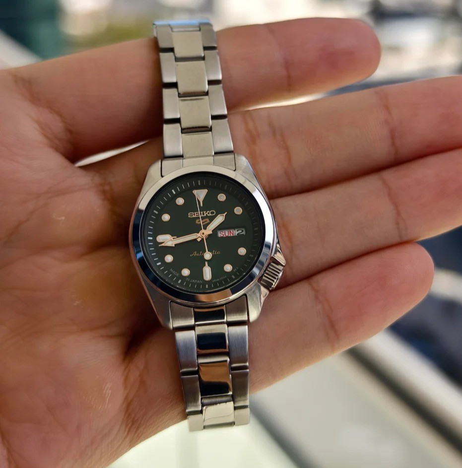 Seiko 5 Sports SKX Series SRRA005 Green Dial 28mm New Full Set Women’s Watch