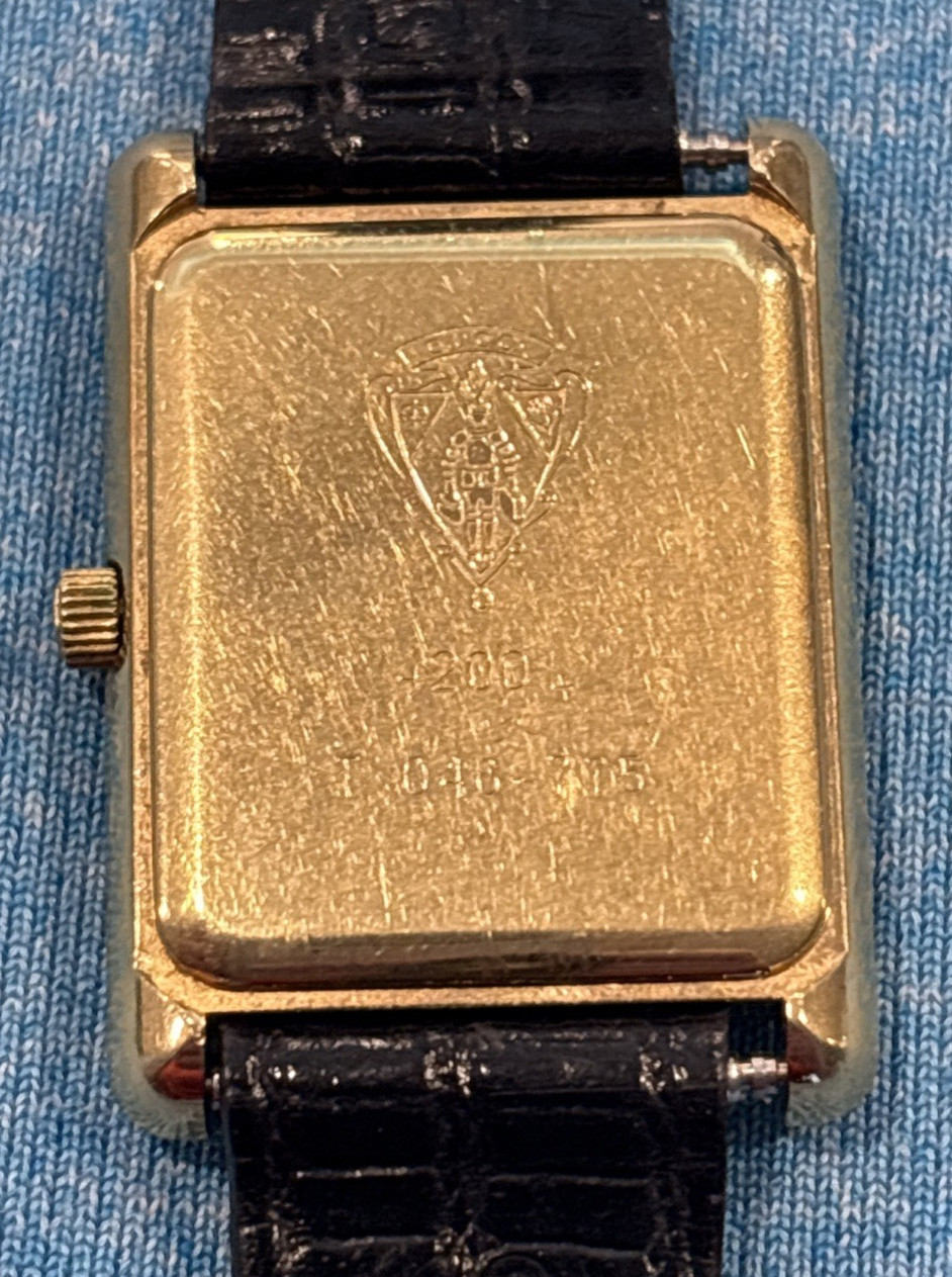 Gucci 4200L Vintage Gold Plated Dial Womens Quartz Tank Watch w Leather Band