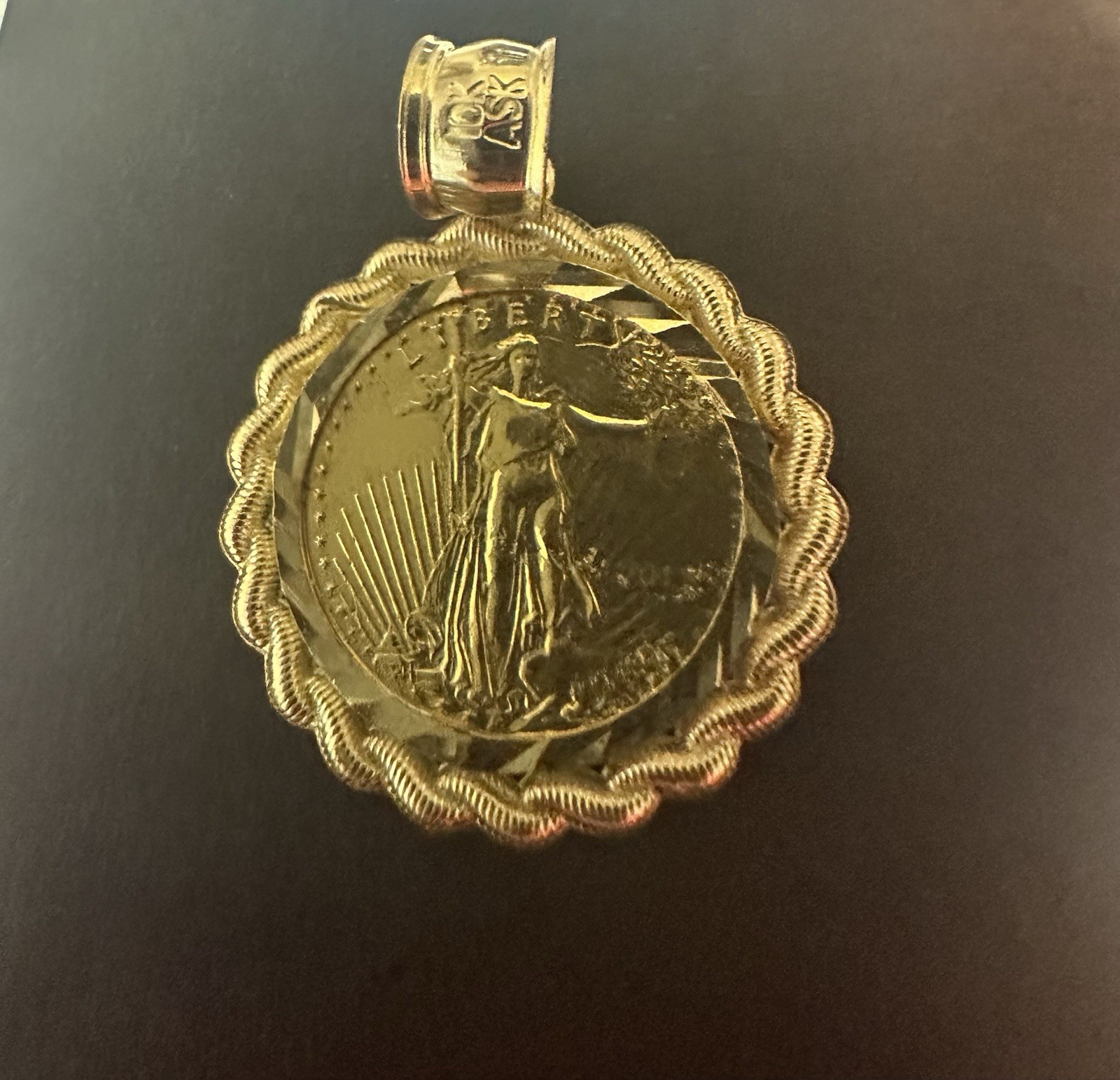 Solid 10K Yellow Gold Walking Liberty Coin Style Pendant 4.0 Grams