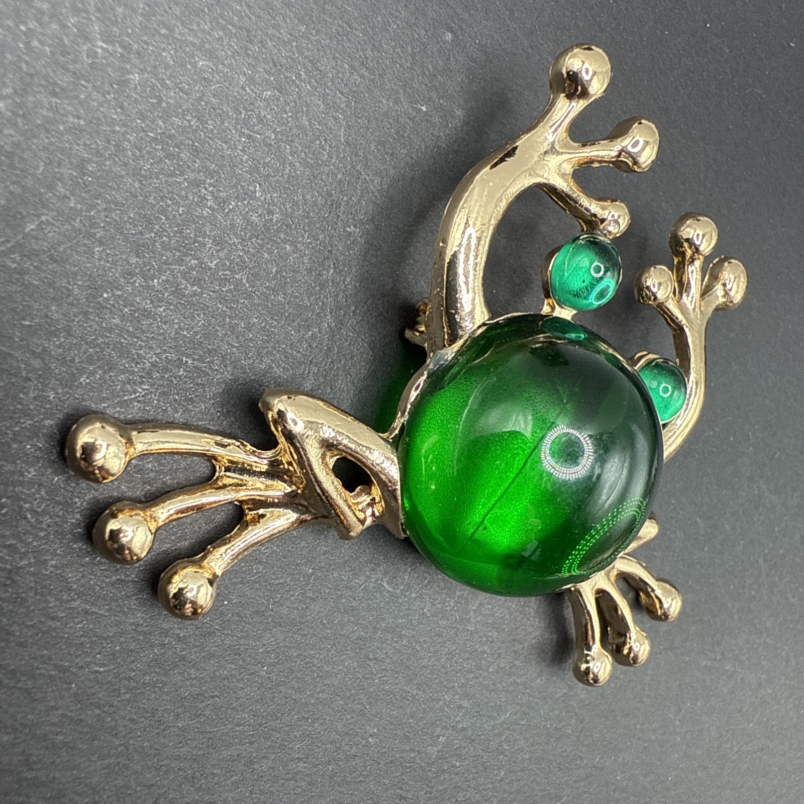 Large Frog Green Belly Brooch Pin J26