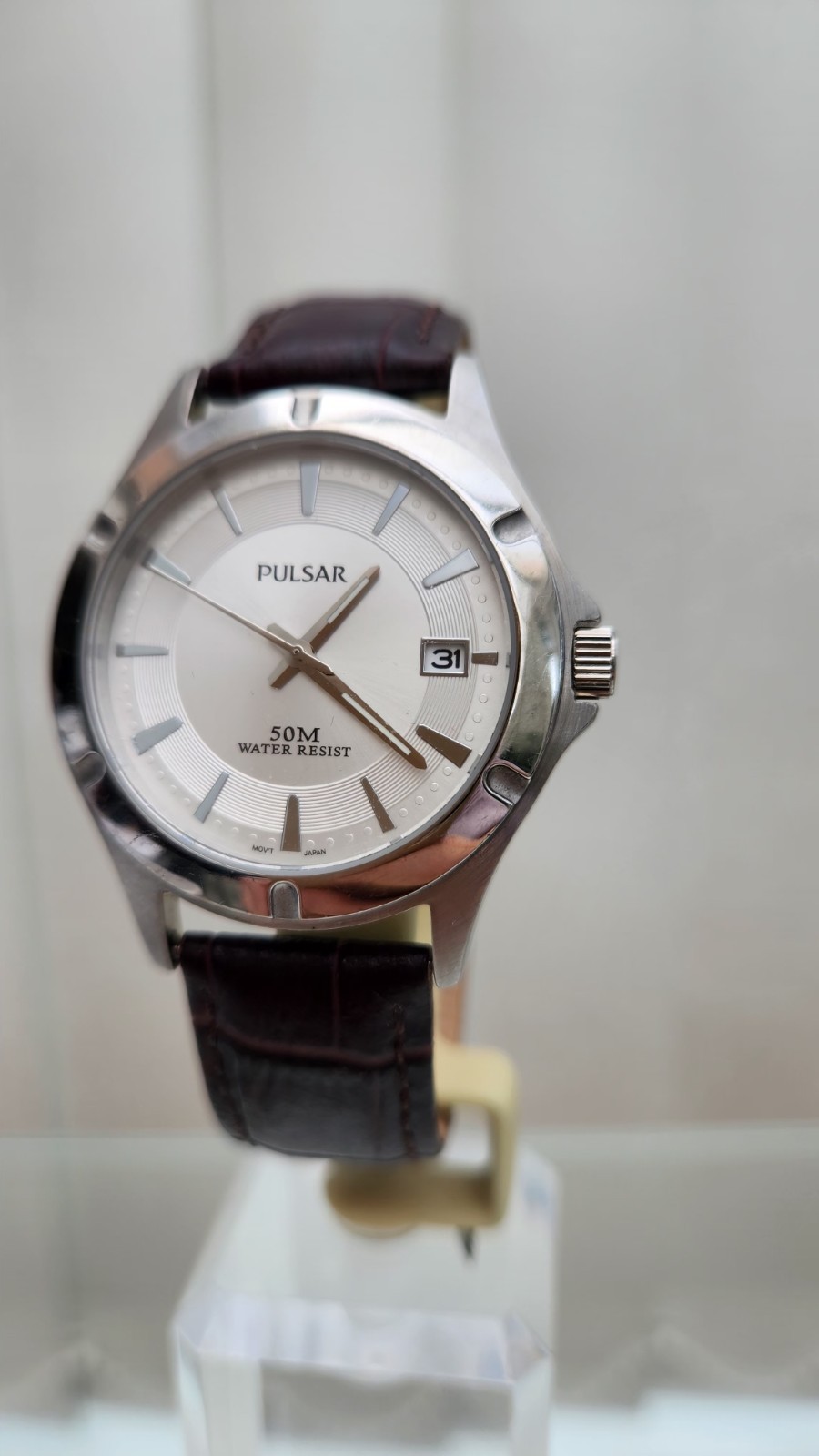 Pulsar mens watch Date , Easy To Read, Brown Leather, WR 50m. (A4)