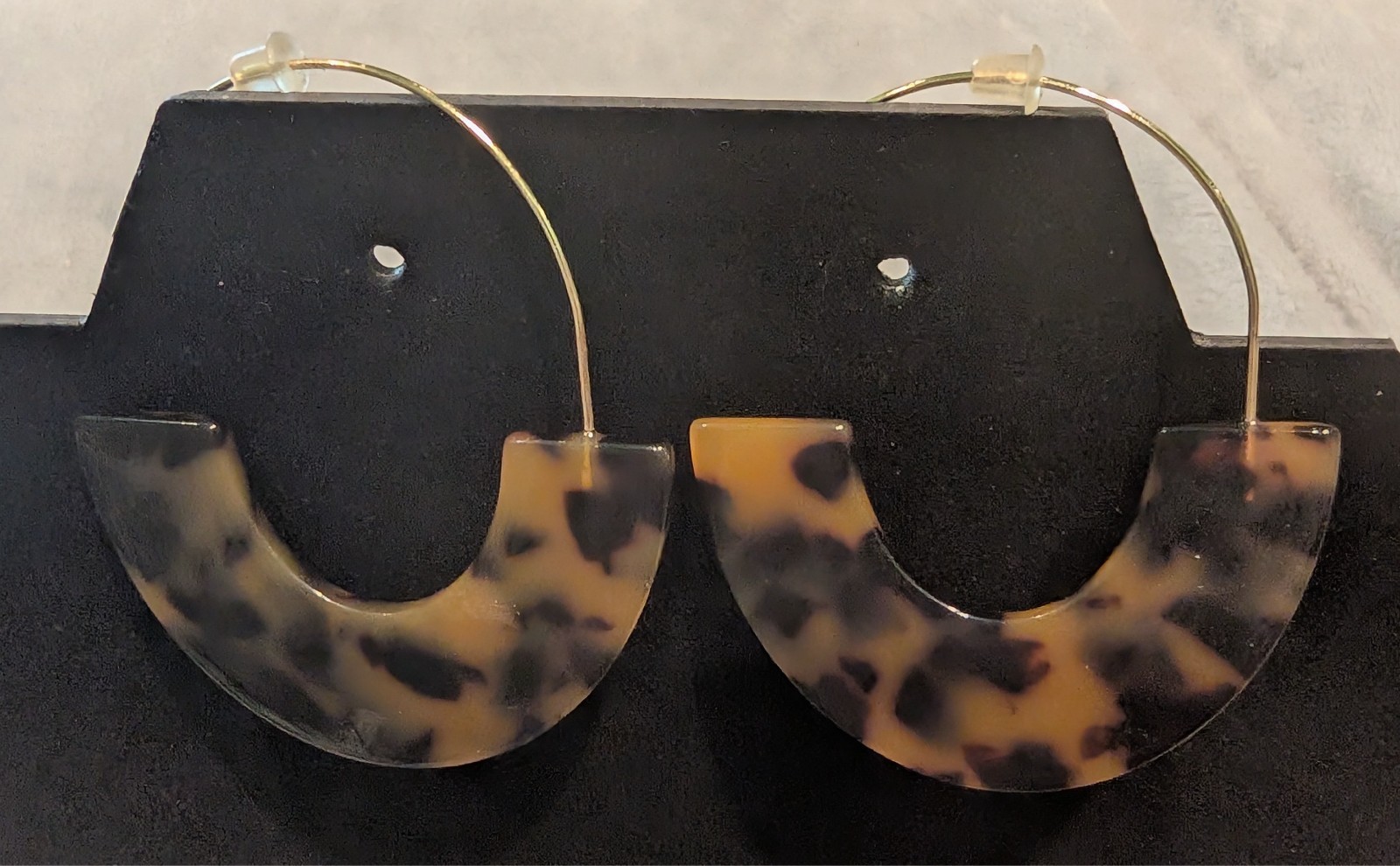 Ladies Arican Style Gold Hoop Earrings