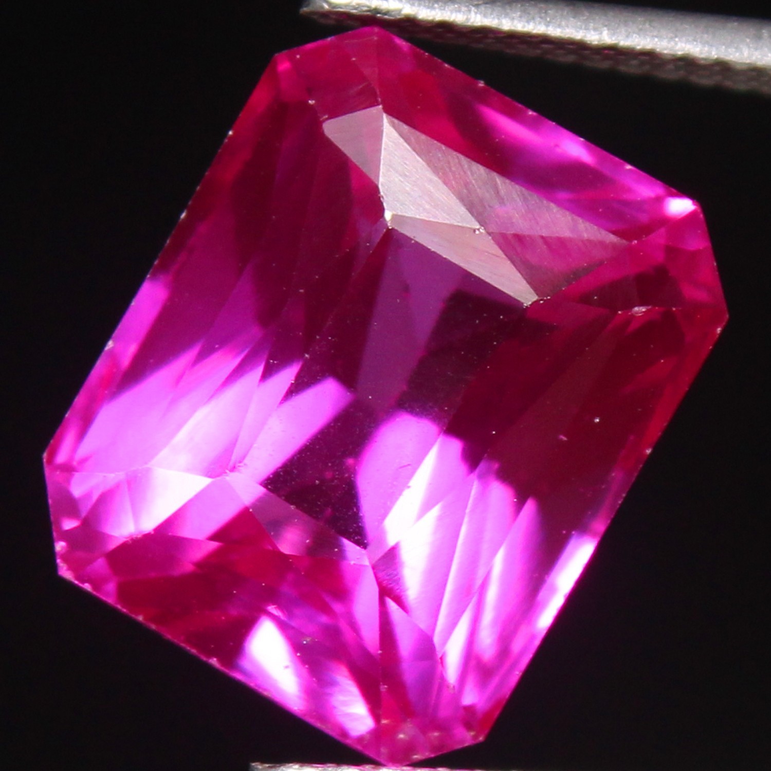 Certified 13.1 Ct Natural Utah Red Beryl Bixbite 13×11 MM Emerald Cut Gemstones