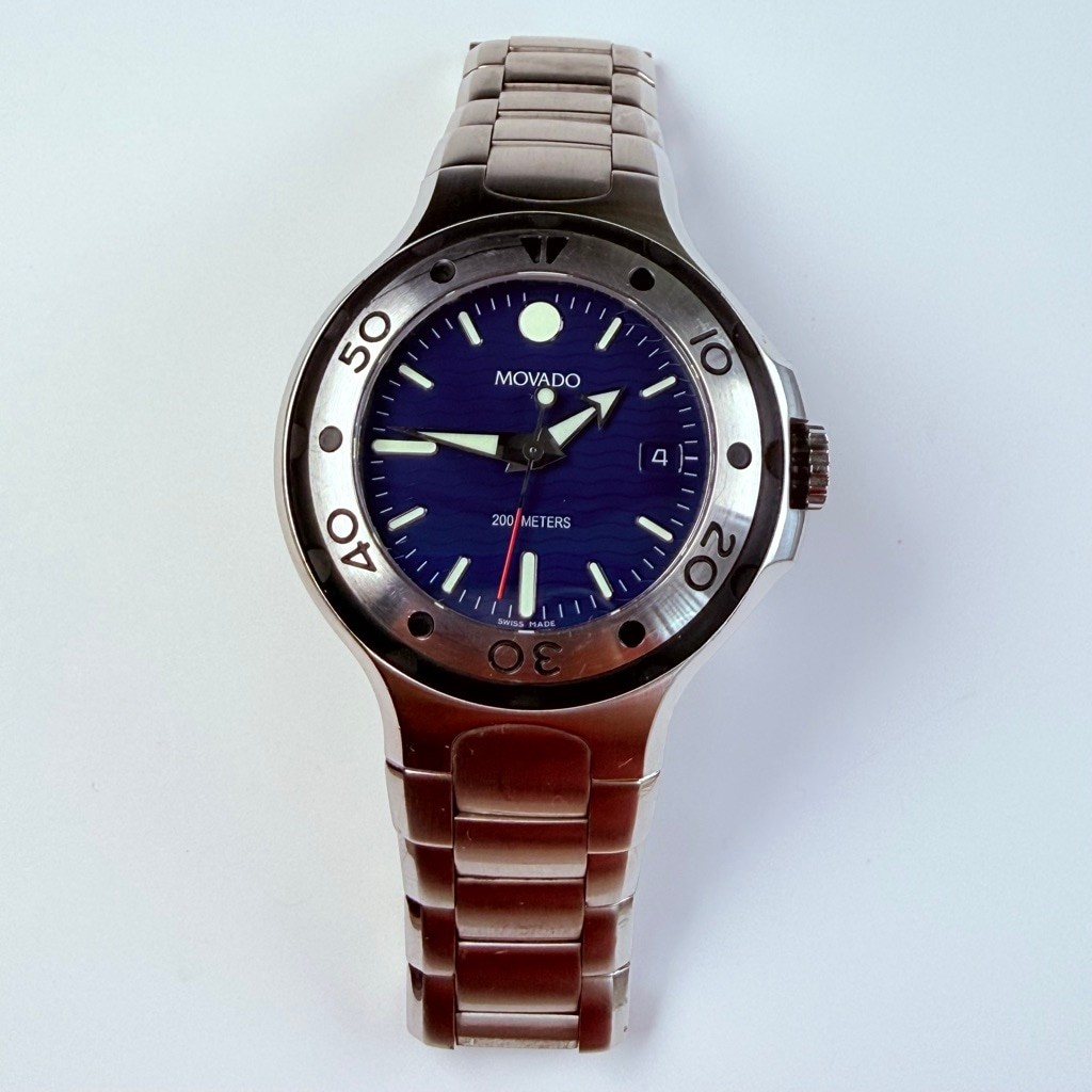 Movado Series 800 Men’s Blue Dial Silver Tone Stain Steel Bracelet Watch 2600013