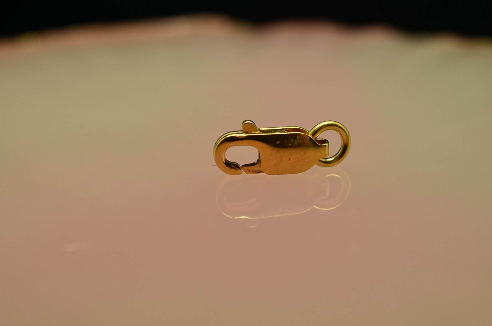 14K Yellow Gold Lobster Claw Clasp 10.0mm x 3.8mm 0.5g