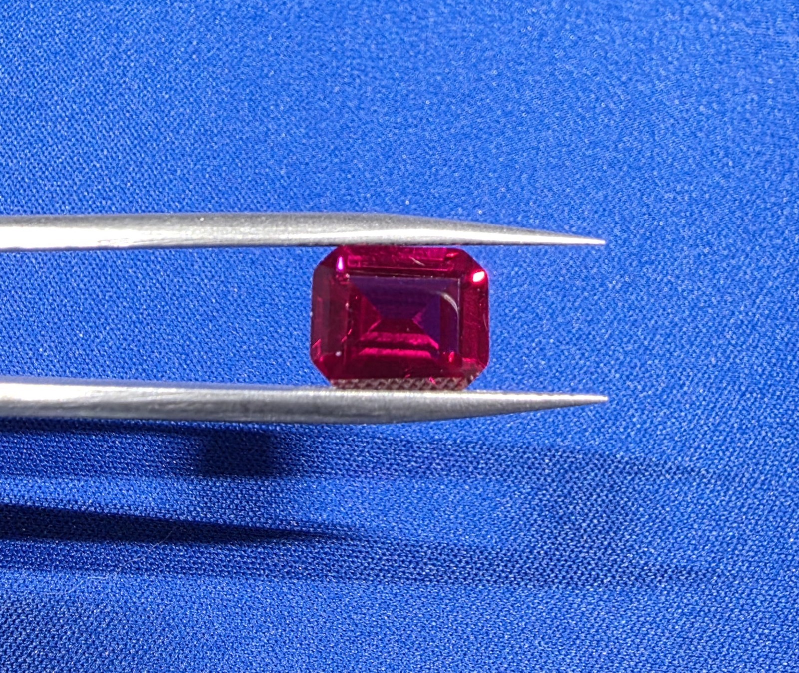 8x10mm 6.5ct Natural Pigeon Blood Ruby Pass UV Test VVS Emerald Cut Loose Stone