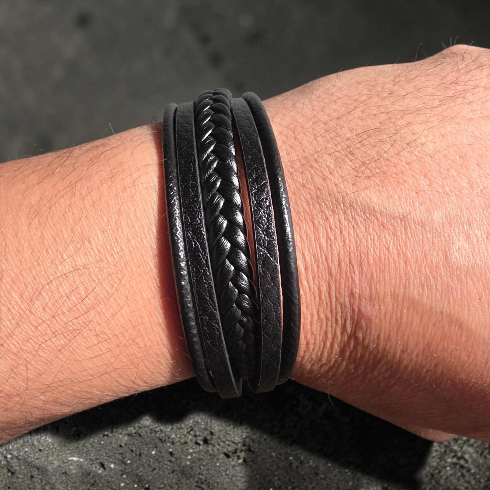 Unisex Leather Braided Wrap Bracelet – Black 21cm