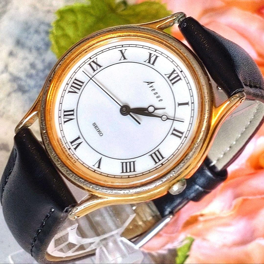 Working SEIKO Avenue men’s watch, Roman numeral strap, brand new.