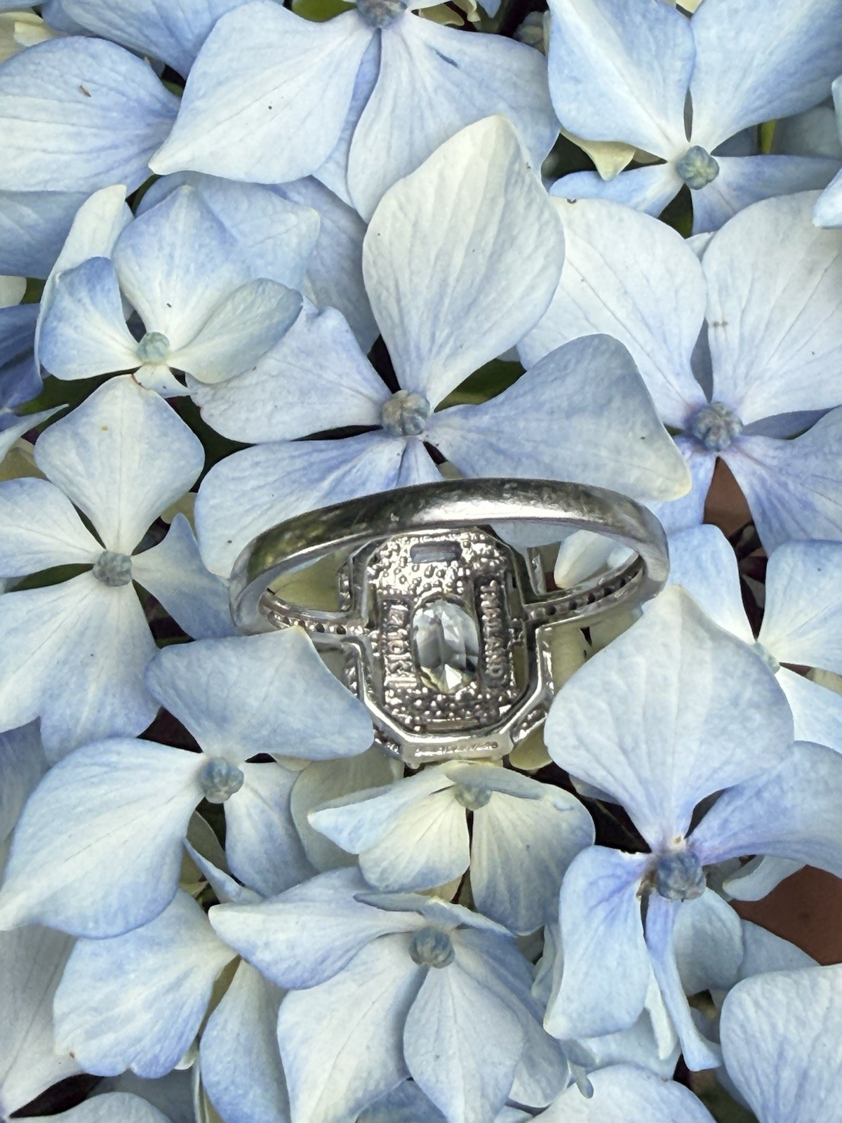 * 10K White Gold White Sapphire Ballerina Cluster Ring w/ Diamond Accents Size 8