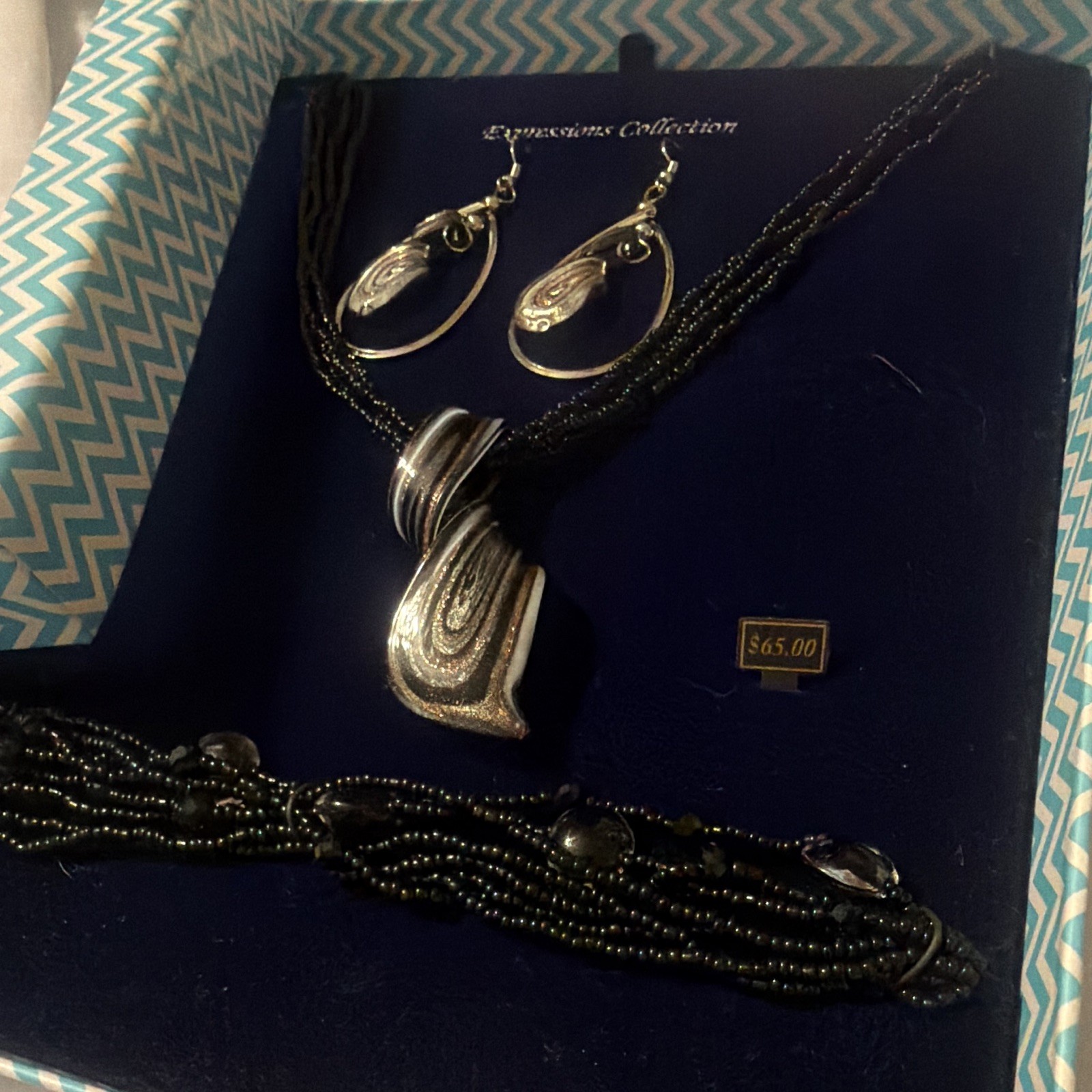 Bella Perlina Expressions Collection Black Silver Tone Jewelry Set Earrings