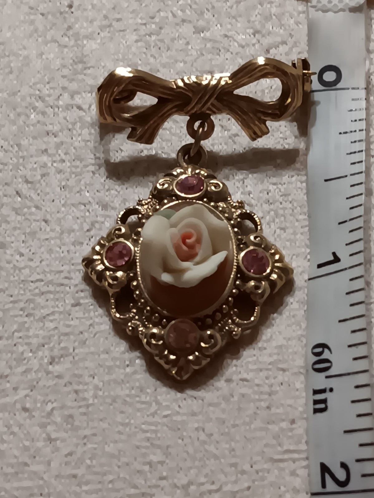 Vintage 1928 Set Of 2 Brooches