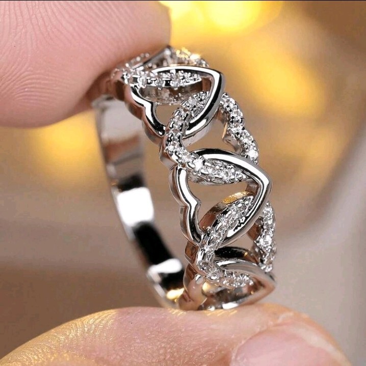 Silver-Plated Zinc Hollow Out Heart Design Micro-Inlaid CZ Ring Size 7