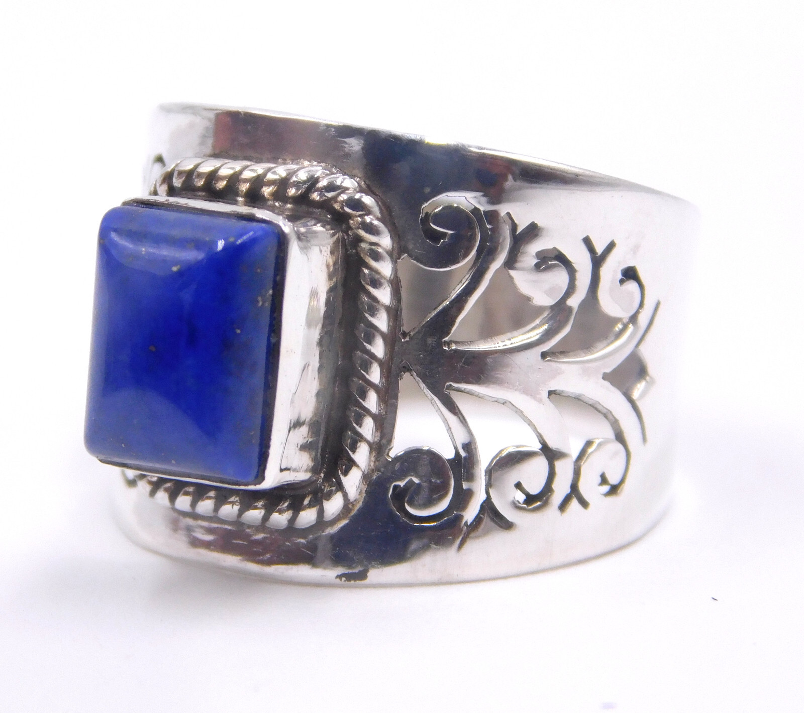 4.40 Gm 925 Sterling Silver Natural Lapis lazuli Cab Gemstone Jali Ring Size 7″