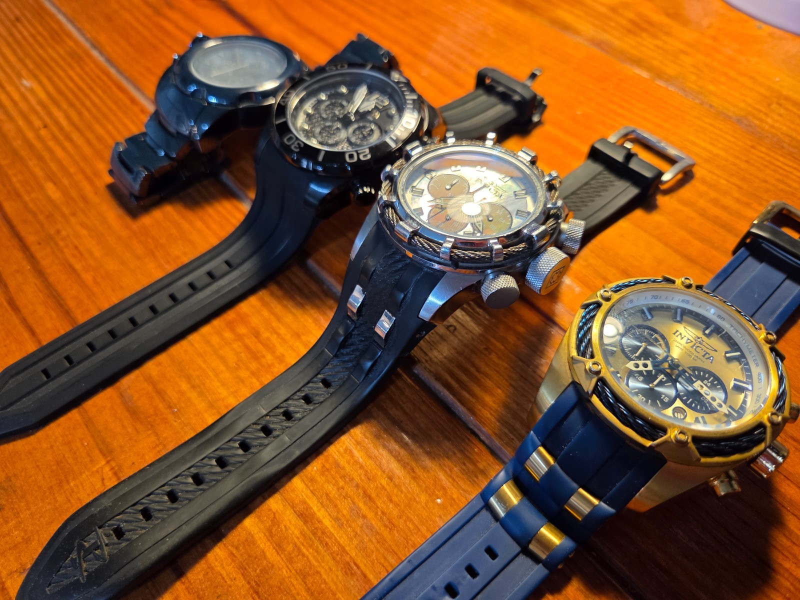 Lot of 4 men’s Invicta watches