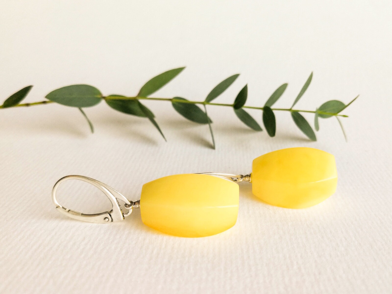 Natural Baltic Amber TORVELA Earrings thick cut shape matt yellow silver 1,57in