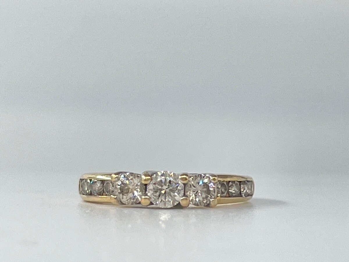 10K Yellow Gold Round Brilliant Diamond Anniversary Ring .90 CTW sz (MI1056538)