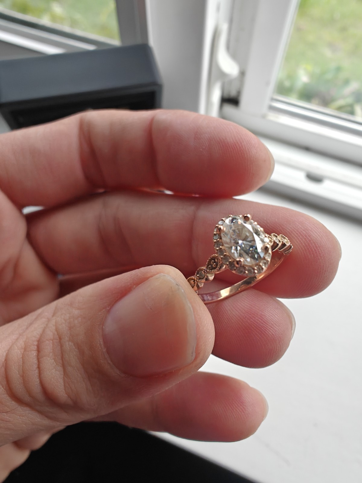 14k Rose Gold Moissanite Oval Engagement Ring – Size 5 1/4, 7×5mm Stone