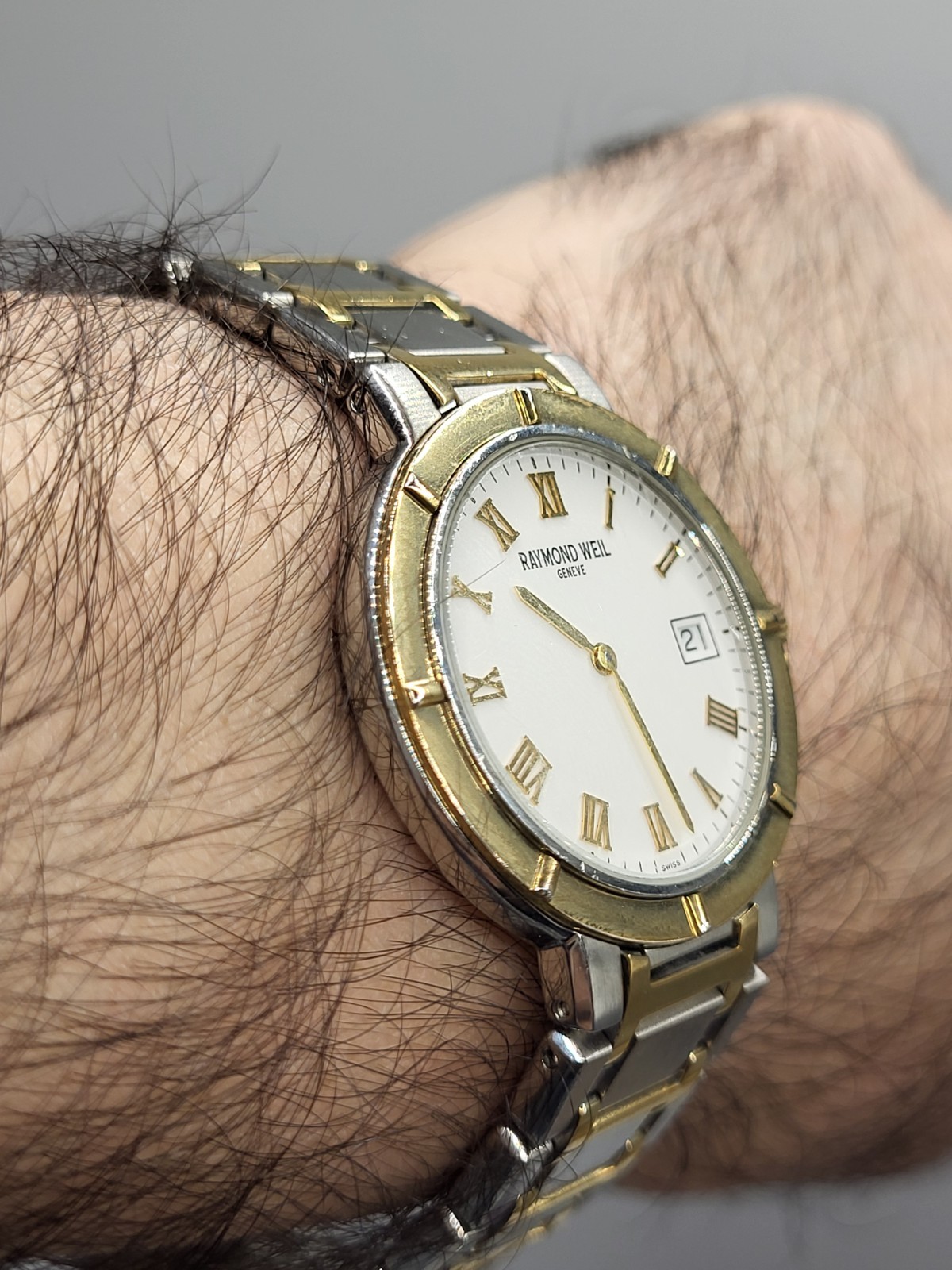 RARE [N. MINT] 35mm Raymond Weil 8800 Swiss Men’s 18k Gold Bezel Watch 8.25″