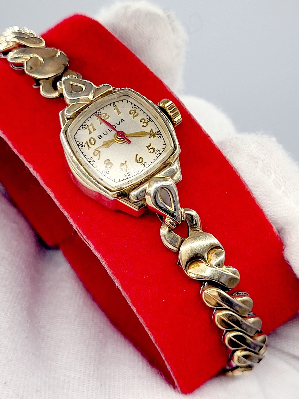 Vintage 1956 Bulova Ladies 16mm Cocktail Watch 10K Gold Filled Swiss Works Great