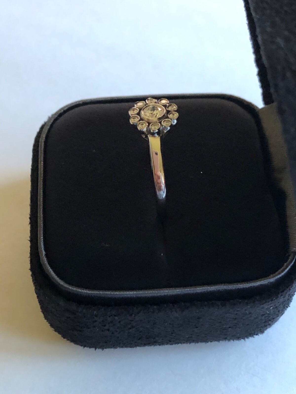 Tiffany & Co. milgrain flower diamond ring platinum 950 CTW 0.27 6.5 engagement