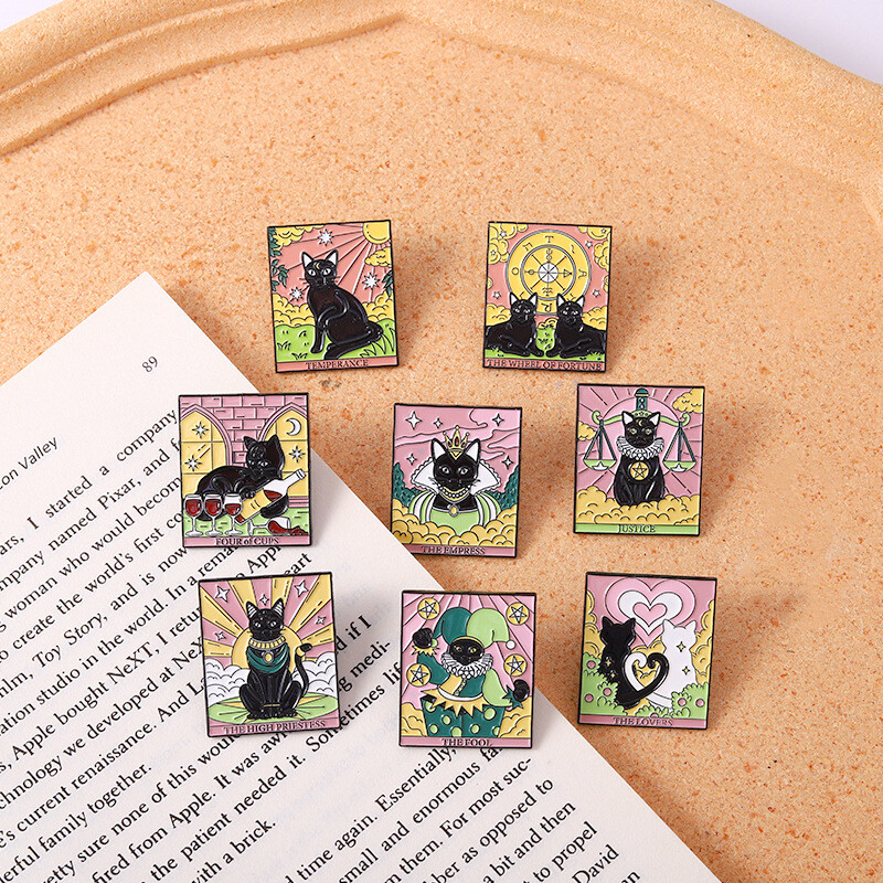 Badge^^ Pins Brooch Lapel Solitaire Black Enamel brooch Tarot Hanged Cartoon Cat