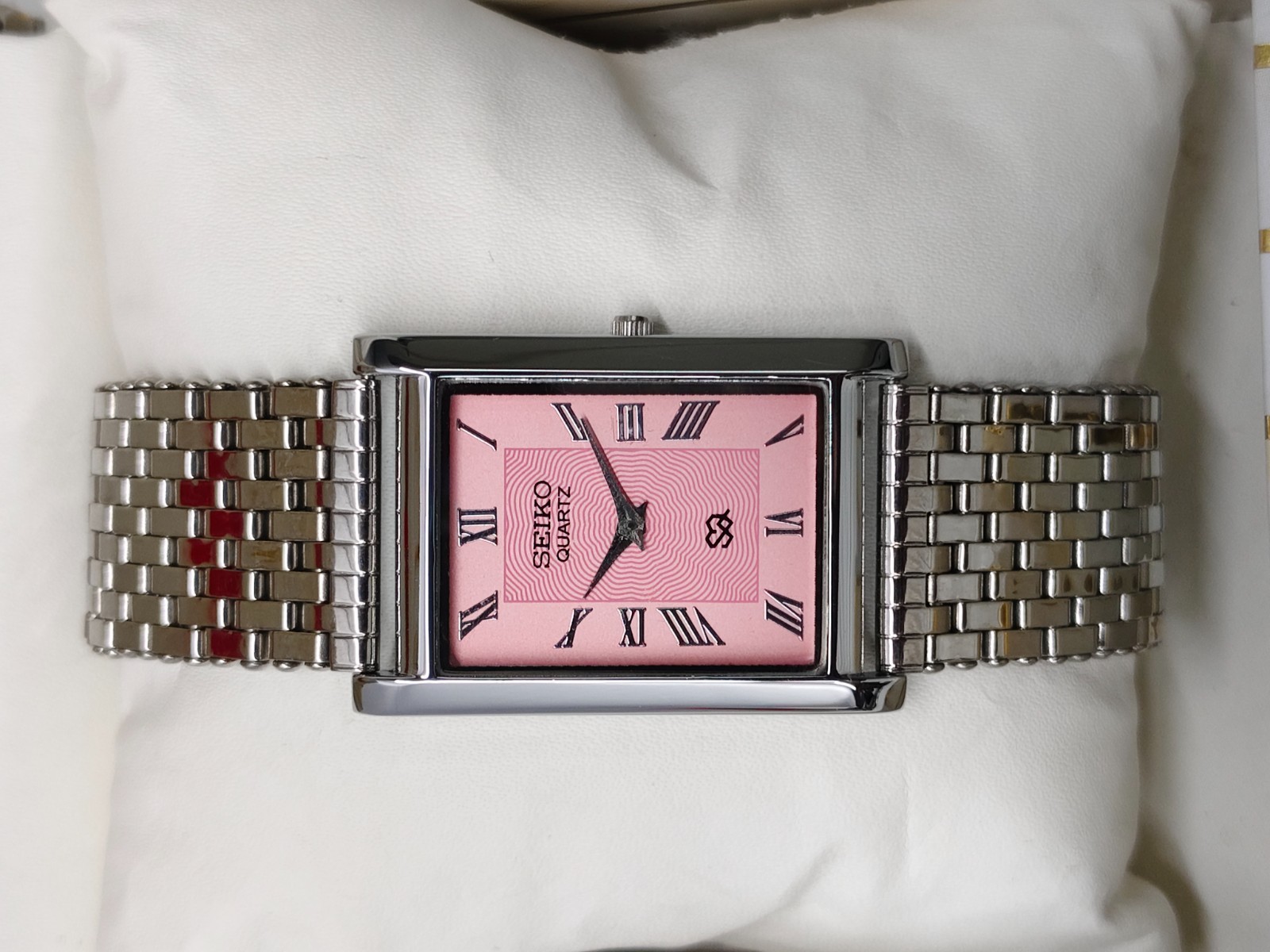 Vintage Refurbished Seiko Slim Tank Pink Quartz Japan Men s Wrist Watch