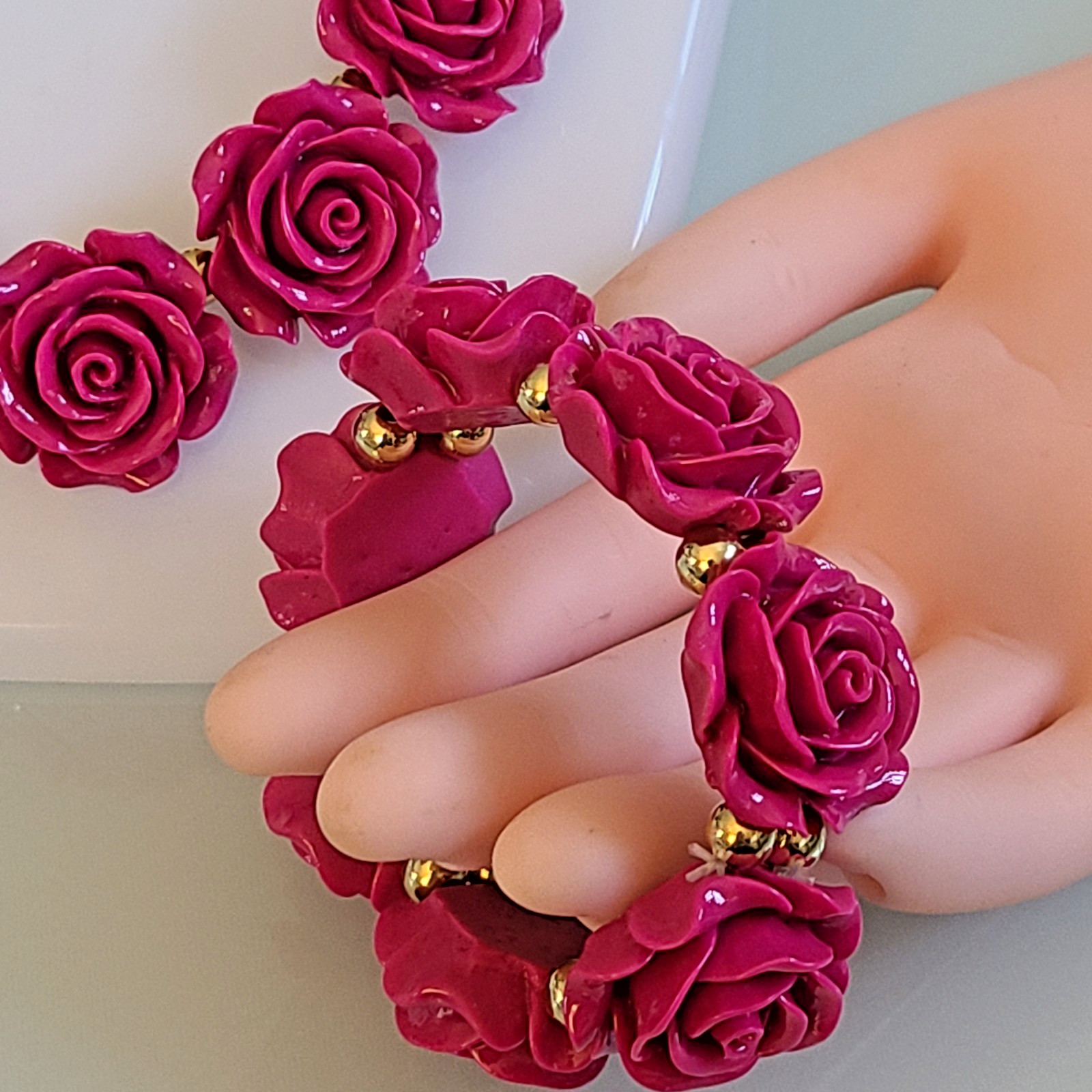 NEW HOT PINK Carved Resin Rose Jewelry Set Necklace Bracelet Earrings 21″