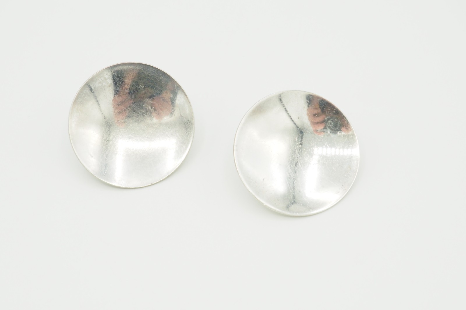 VTG round convex sterling silver shield stud Modern earrings