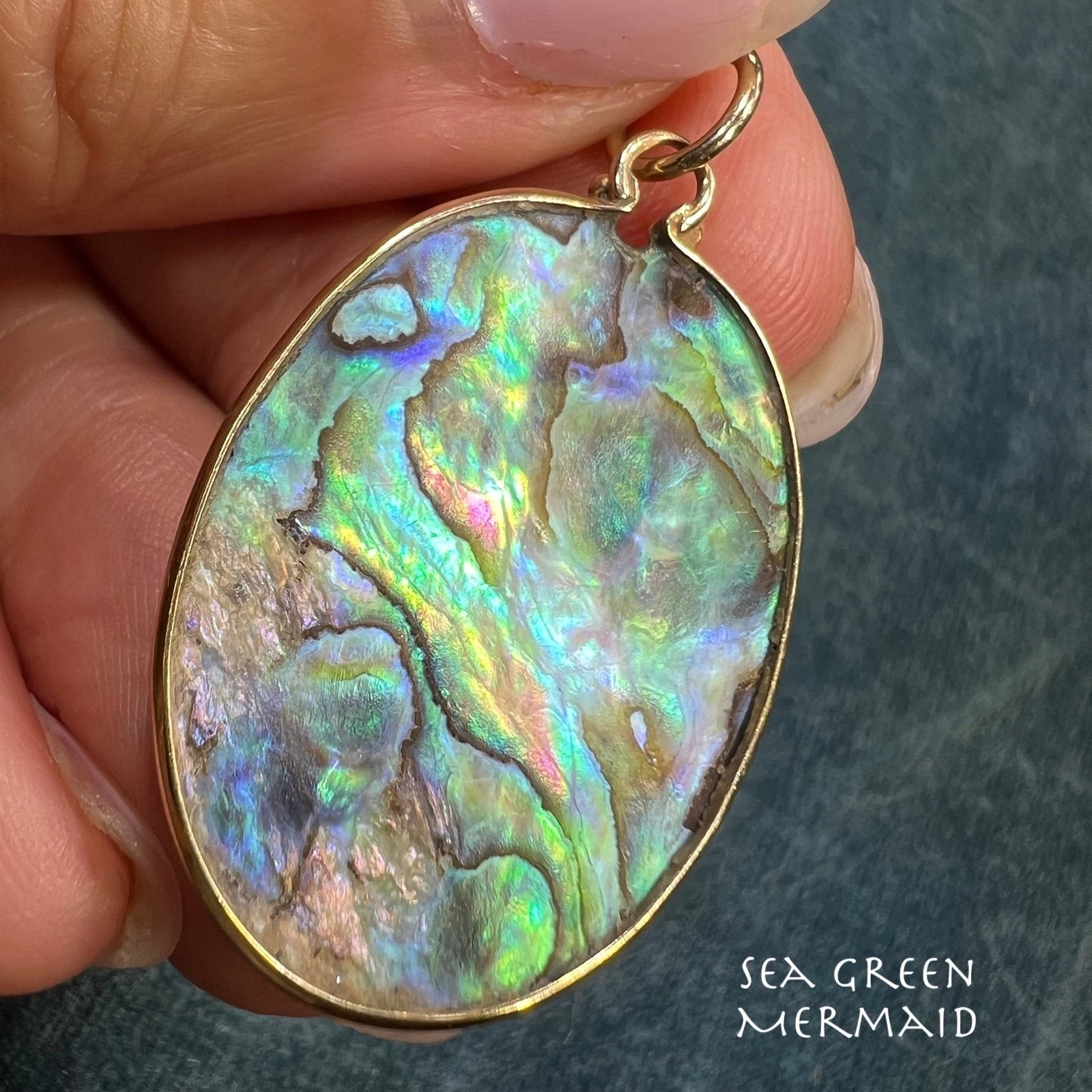 14k Yellow Gold New Zealand Paua Shell Pendant. Seashell Abalone