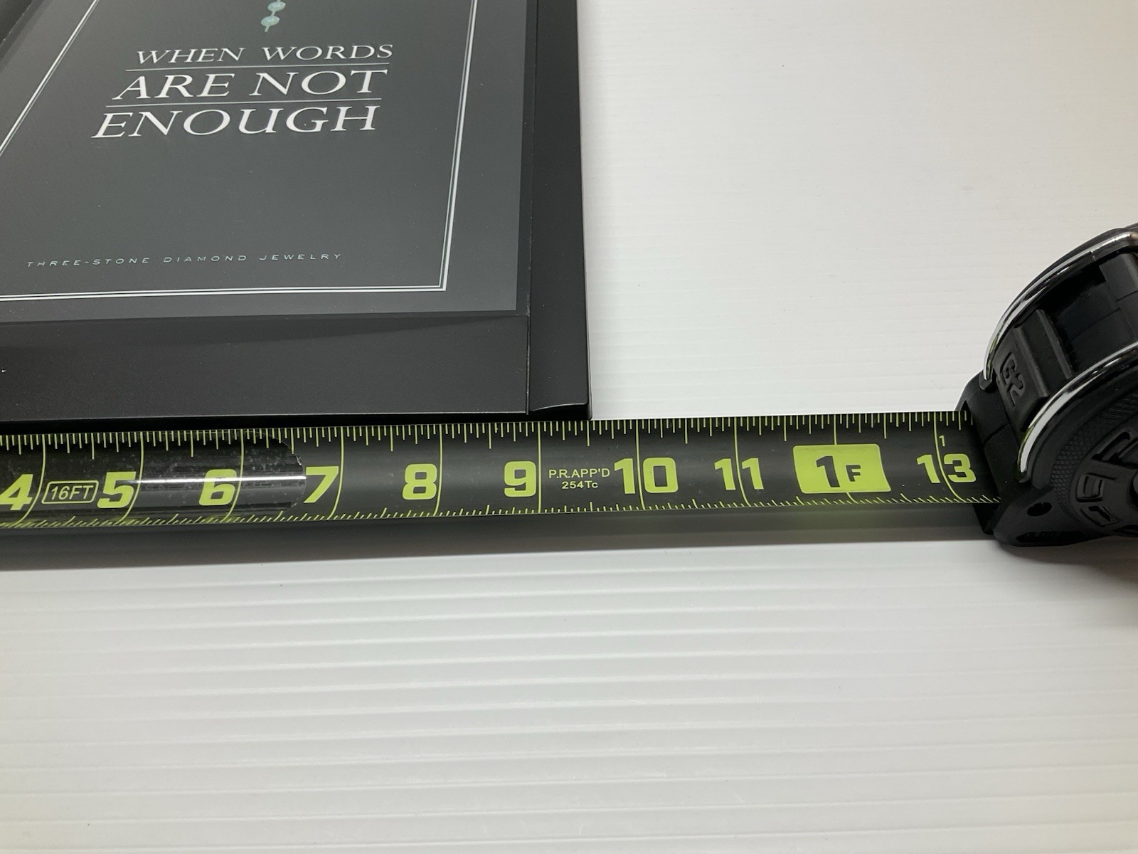 Three-Stone Diamond Jewlery Store Countertop Display Durtran Light Box