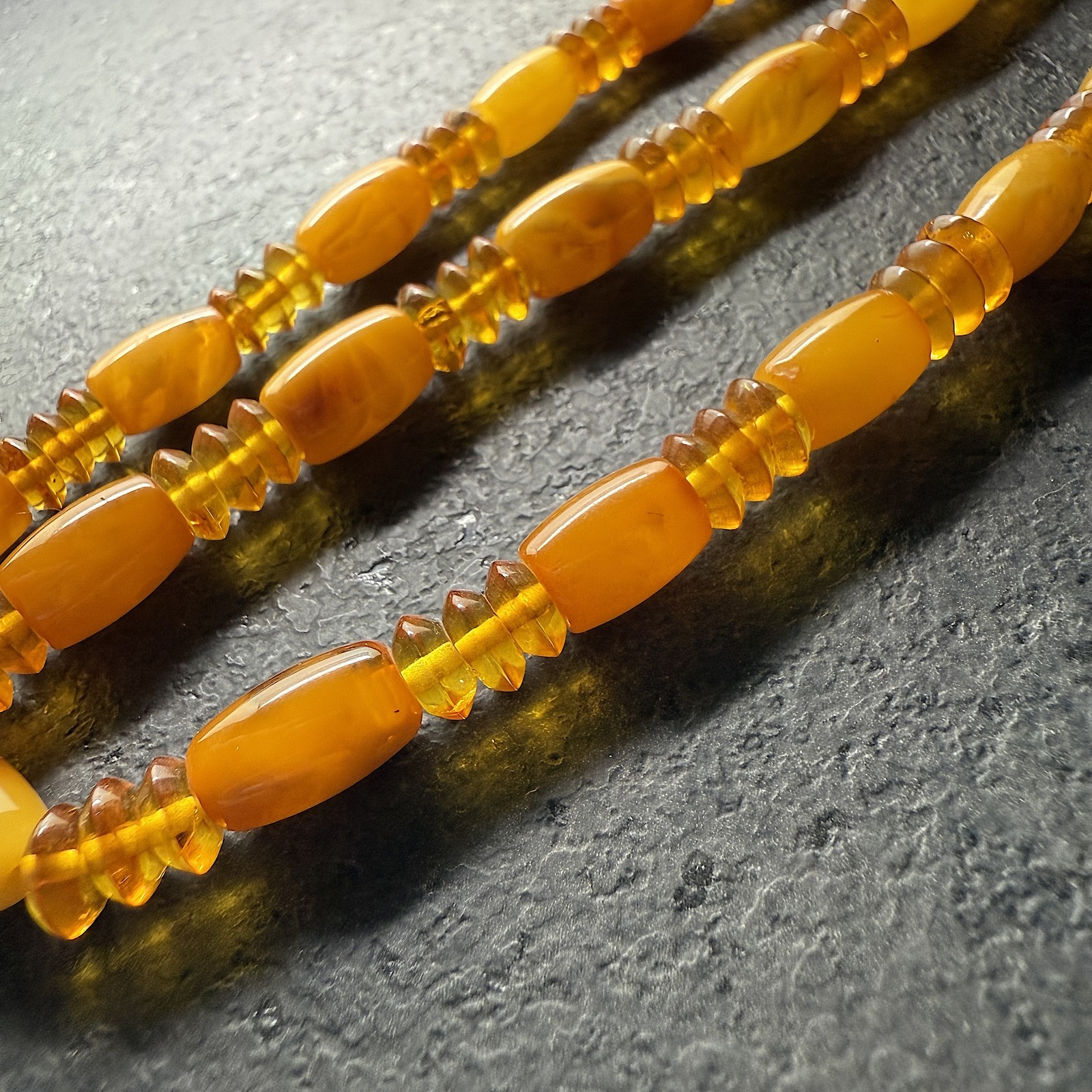 Vintage Whole Stone natural Amber Necklace 13x8mm 45cm 17.4g