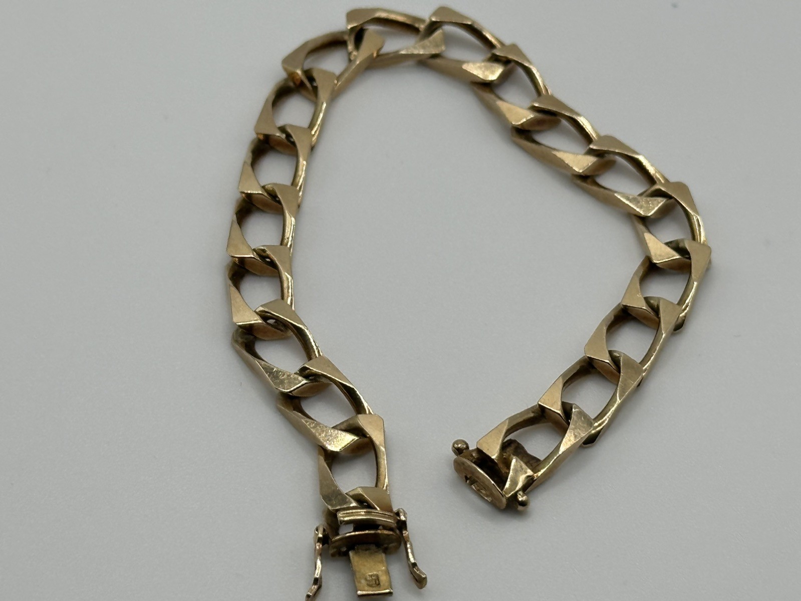 9ct 375 Yellow Gold Cuban Link Bracelet 12.66g 7.5 inches